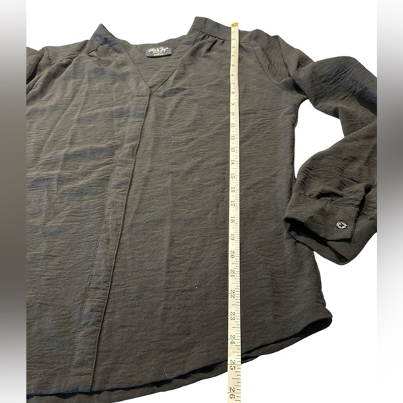 Jolie & Joy Women's Black V-Neck Top - Picture 6 of 9